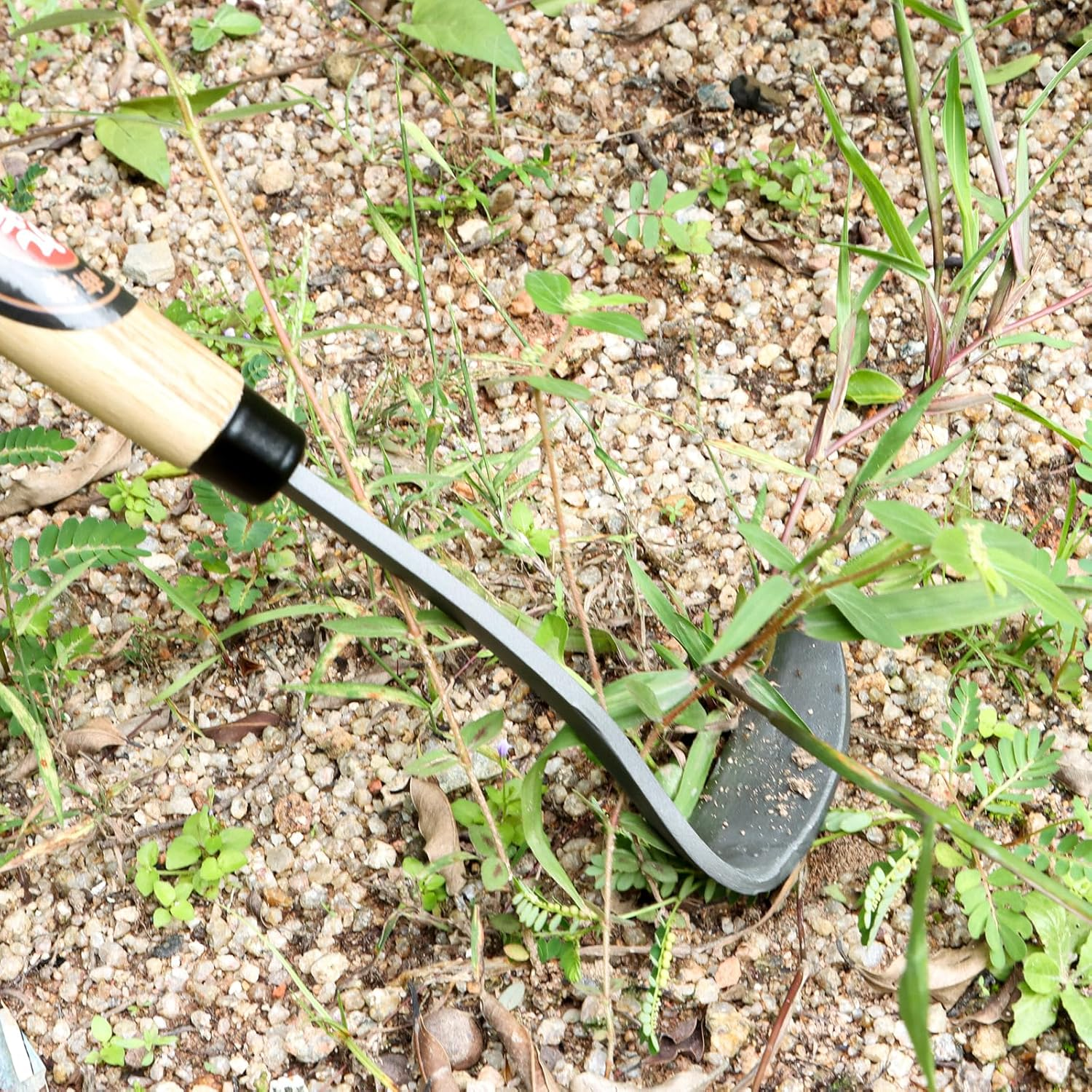 Kana Hoe 217 Japanese Garden Tool - Hand Hoe Is Perfect for Weeding and Cultivating,Solid Wood Handle for Garden Yard， Ideal for Easy Gardening image number 4