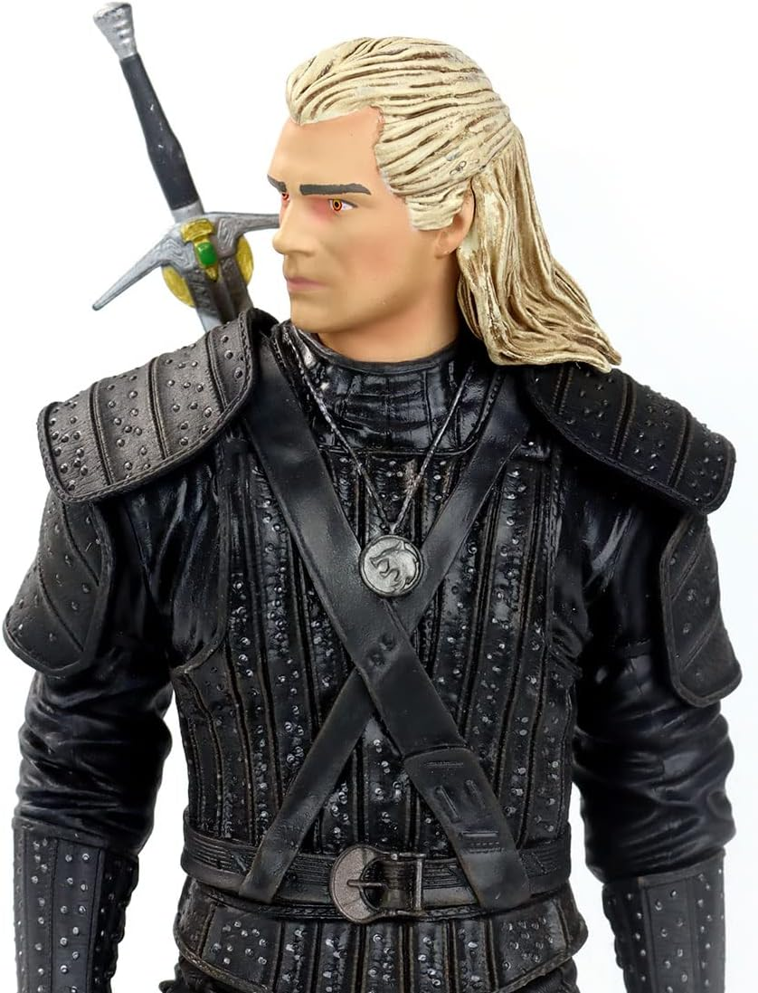 Dark Horse Comics the Witcher - Geralt Figure, 9-Inch Height