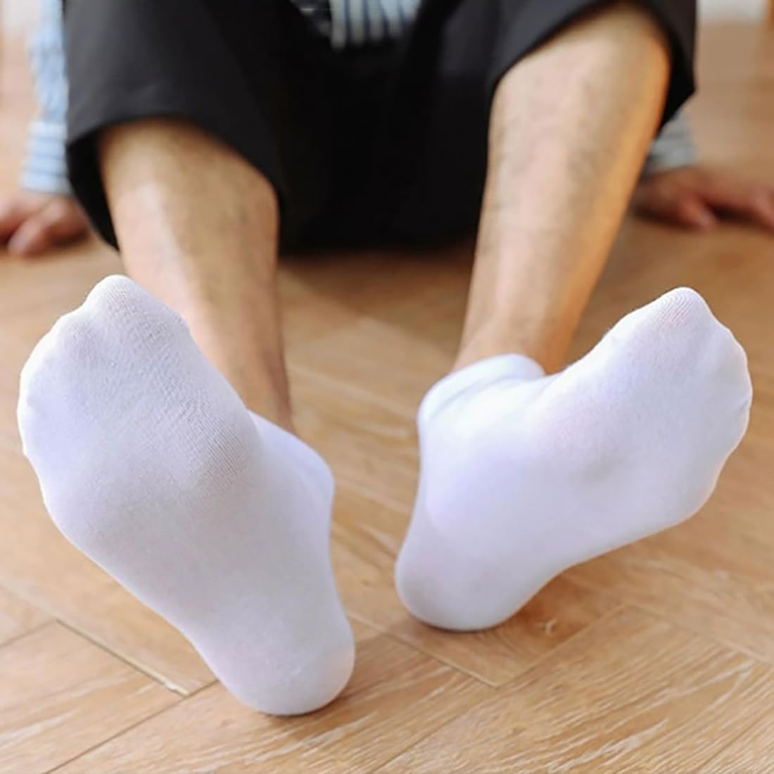 Compression Running Socks Cushioned Athletic Crew Socks for Men and Women image number 4