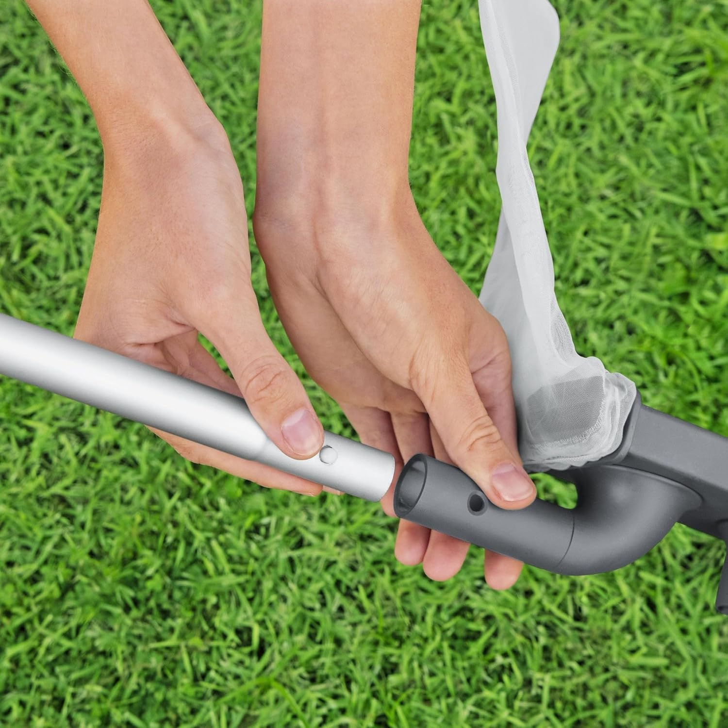 Lay-Z-Spa Bestway Underwater Vacuum, Water Powered, Wireless Cleaning Tool for Airjet and Airjet Plus image number 3