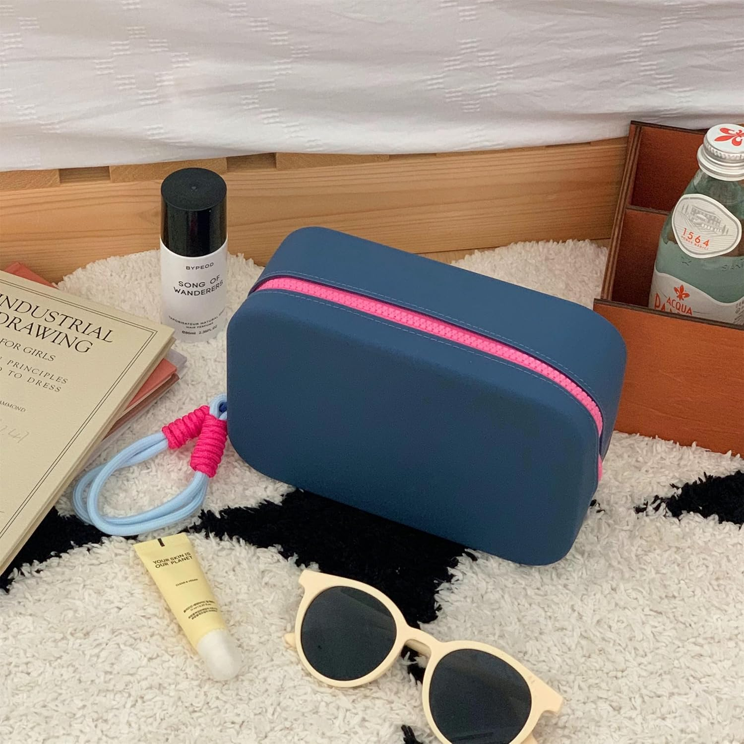 Makeup Bag,Cosmetic Case, Waterproof Stuff Bag, Beach Pouch for Swimming, Travel Makeup Bag, Silicone Toiletry Bag, Makeup Organazier Versatile Zipper Bag (Navy) image number 1