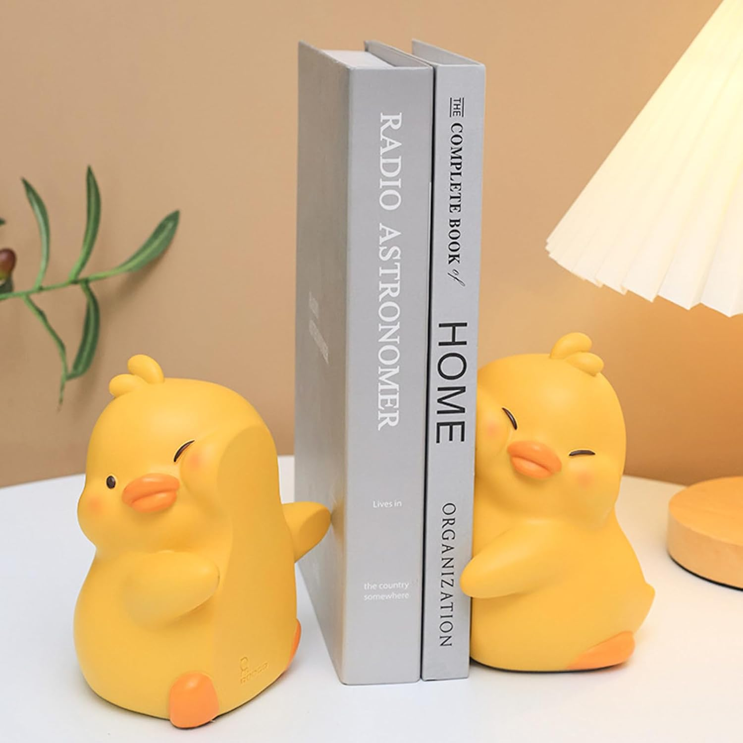 Hug Duck Bookends to Hold Books, Cute Book Ends Decorative Bookends for Shelves, Creative Resin Book Holders for Shelf Desk Home Office Decoration (Yellow Duck)