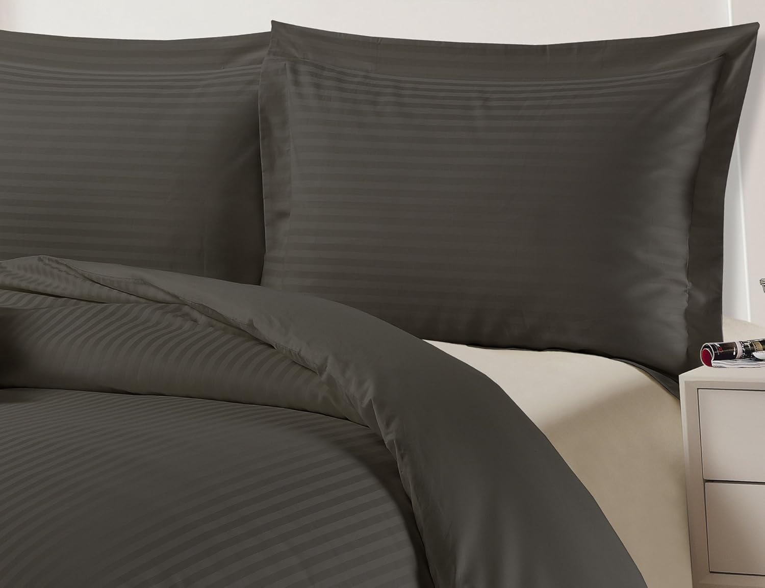 1200TC 100% Pure Cotton Luxury 3 Piece Queen, King and Super King Duvet Cover Set, with 2 Decorative Tailored Pillowcases in Choices of 5 Colors (King Size, Charcoal) image number 1