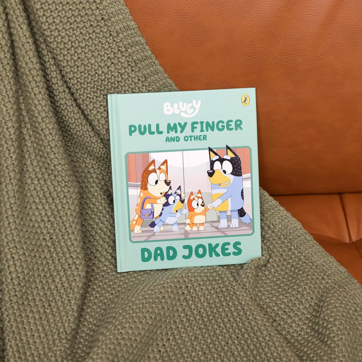 Bluey: Pull My Finger and Other Dad Jokes: a Father'S Day Book image number 2