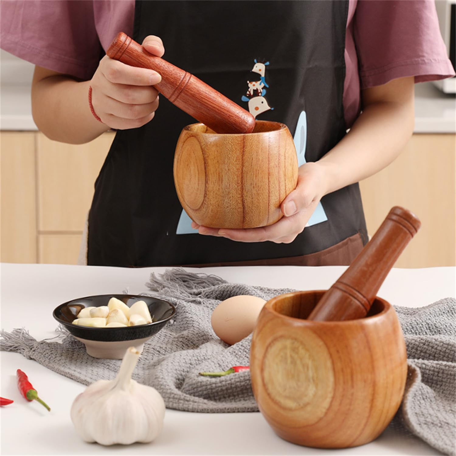 Wood Mortar and Pestle Set, Grinder for Guacamole, Garlic, Pepper - Kitchen Tool with Press, Mincer, Chopper, Crusher image number 1