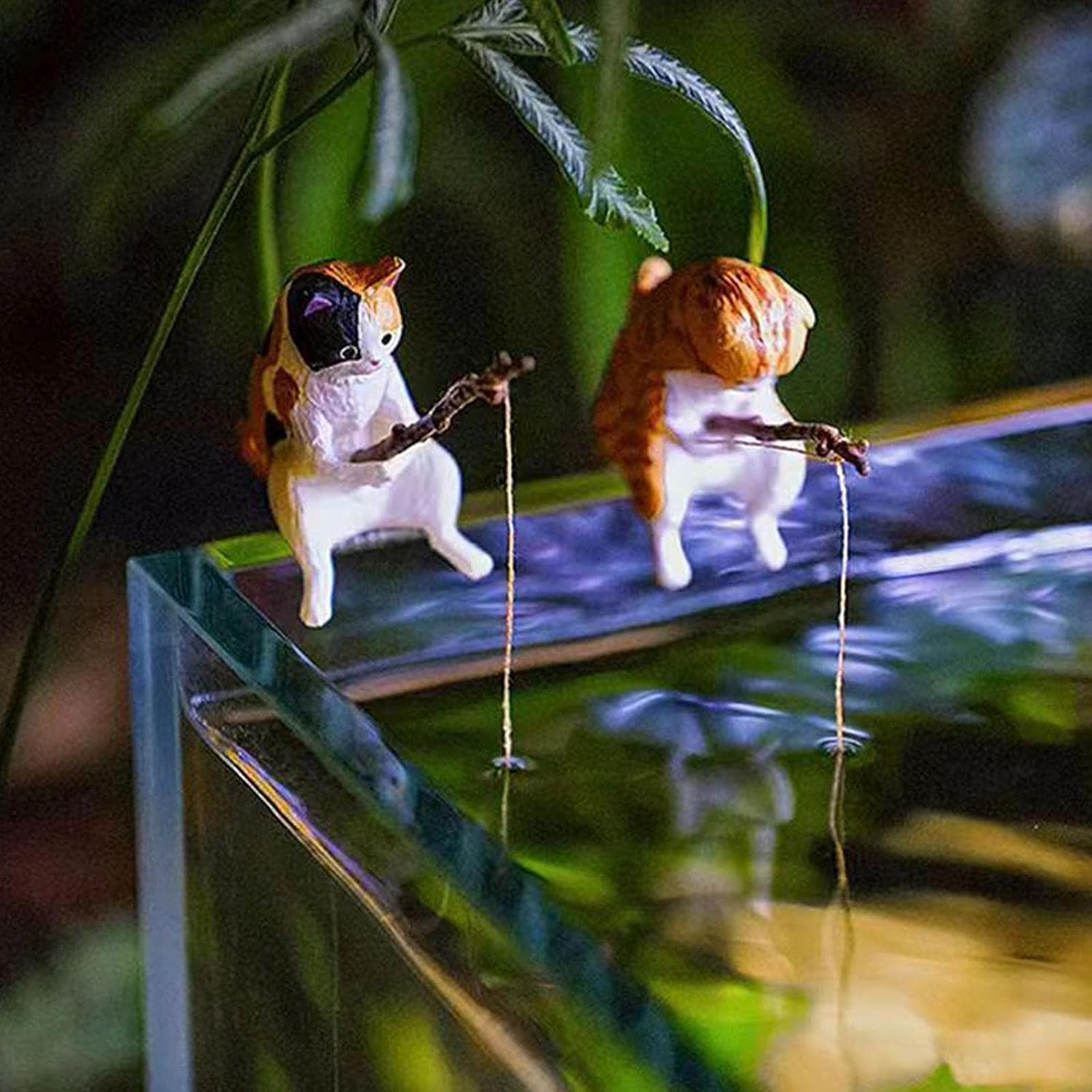 Cat Fishing Statue, Cat Sculpture Sitting Fishing, Cute Cat Figurine Fish Tank Decorations, Resin Ornament Decor for Garden