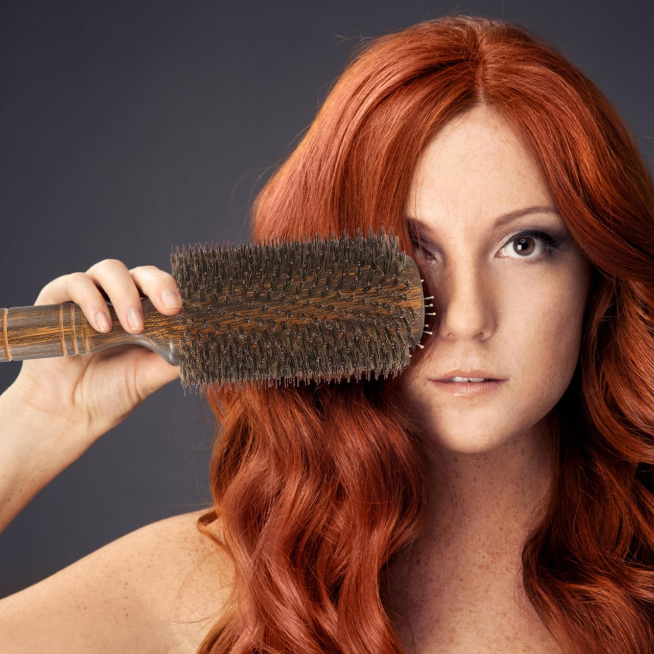 Large Wooden Curling Hairbrush for Curly Hair, Boar Bristle Styling Roll Brush with Handle, Blow Dry Hair Comb for Women at Home and Salon Use image number 4