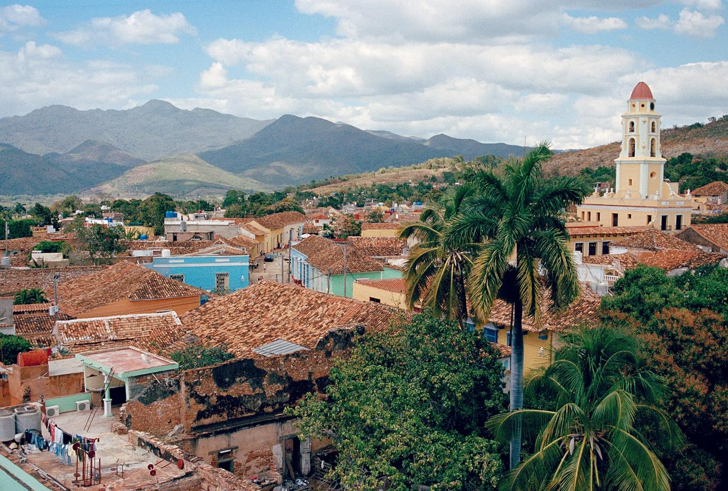 Kinfolk Islands image number 1