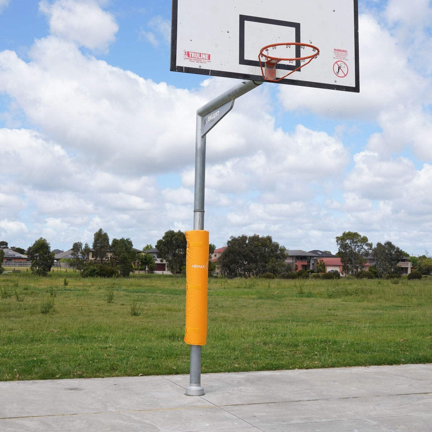 MEMAX Wrap-Around Safety Pole Pad Post Padding image number 2