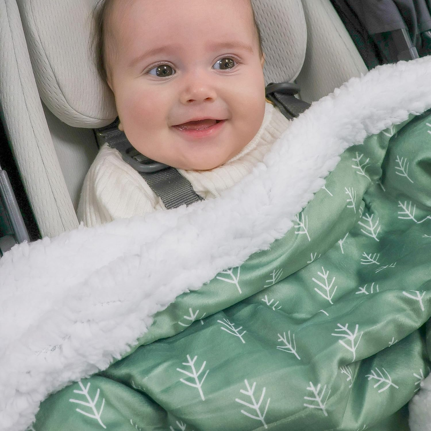 Bubba Blue Cuddle Blanket Lamb Fleece Avocado/Forest image number 1