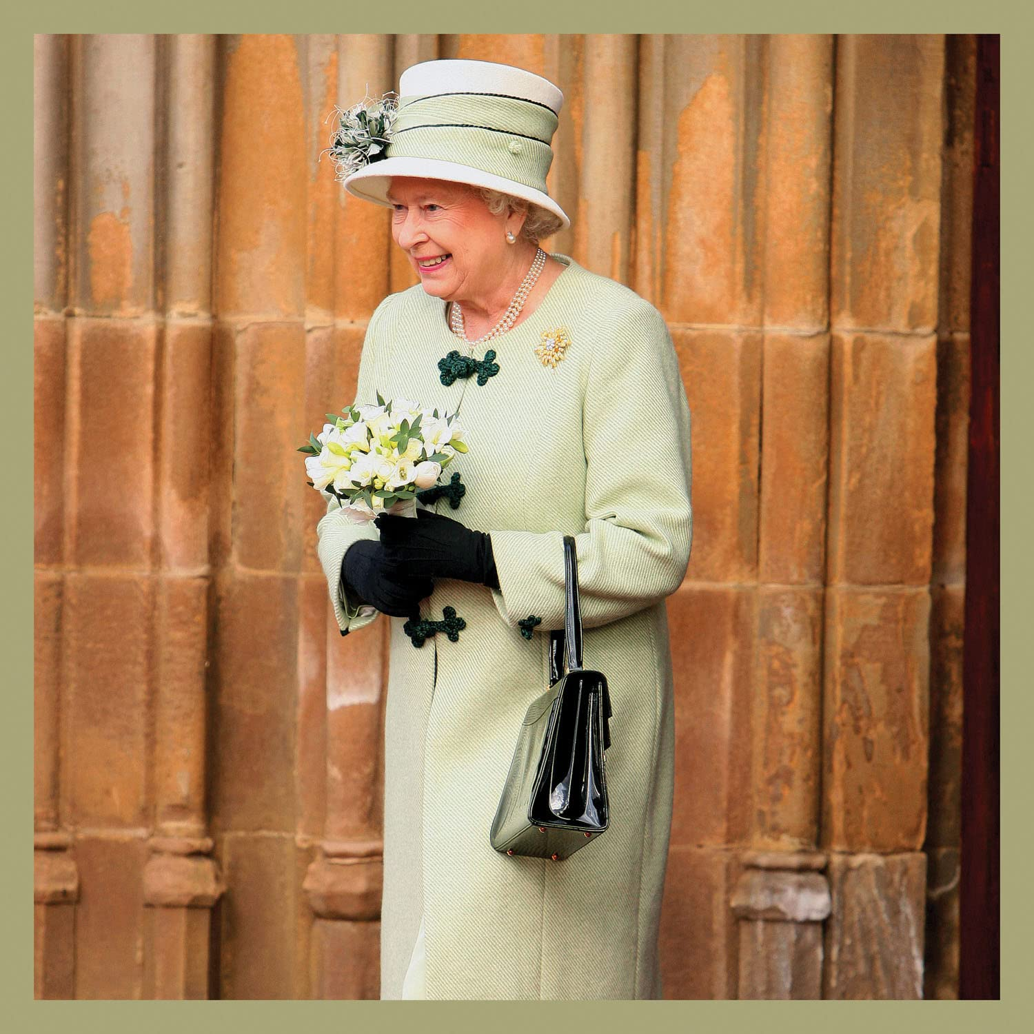 Queen Elizabeth II 2024 Calendar: Original Carousel-Kalender [Mehrsprachig] [Kalender] image number 3