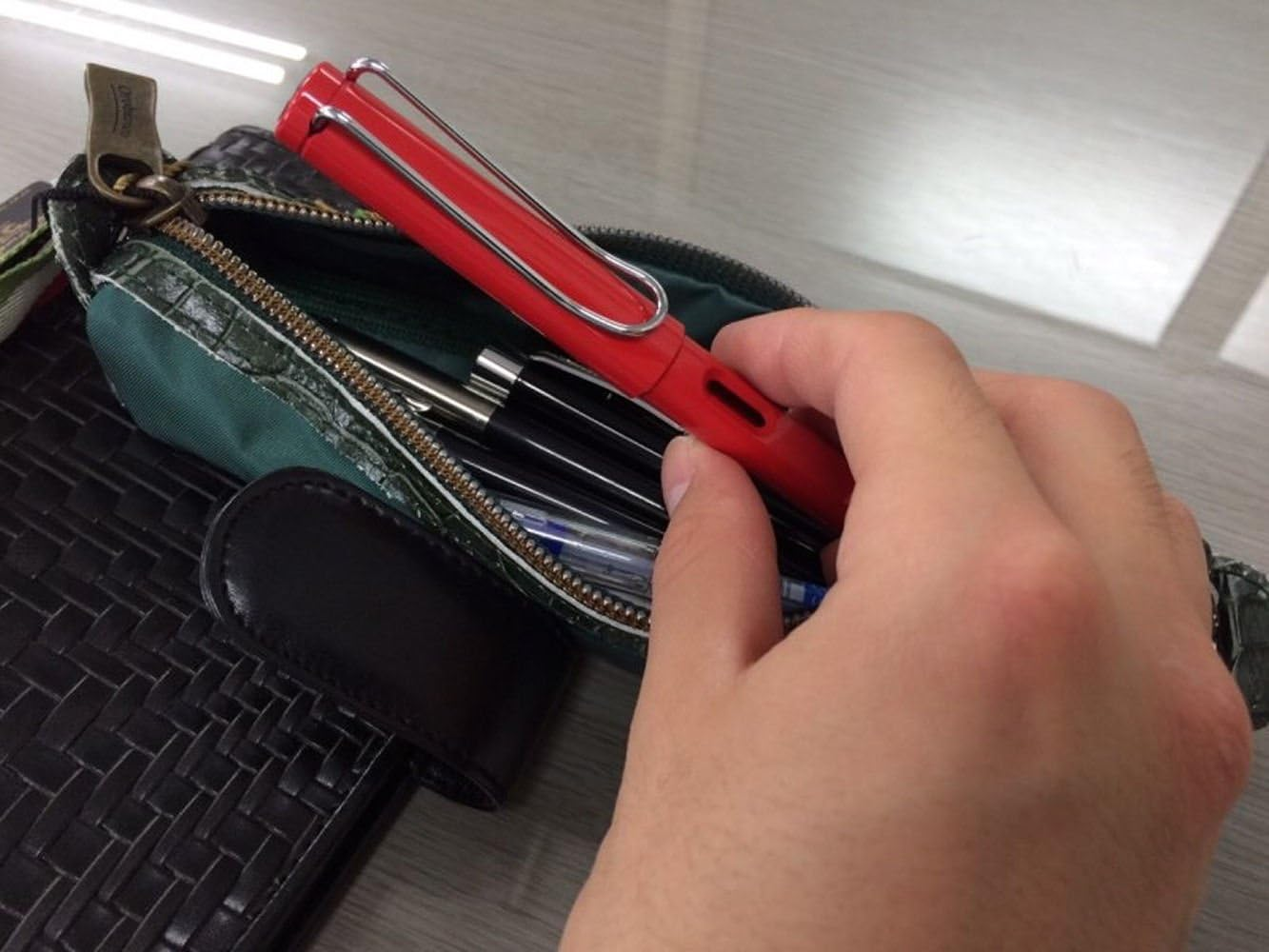 Lamy Safari Red Extra Fine Point Fountain Pen (L16-EF) image number 2