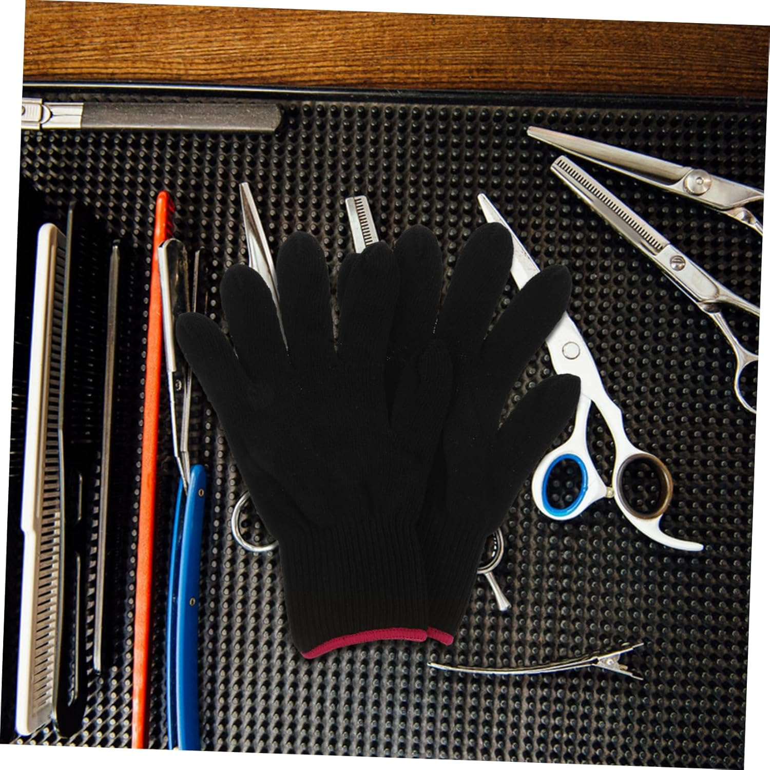 Heat Resistant Hair Styling Gloves Thermal Protection Gloves for Curling and Straightening Black Heat Proof for Salon and Home Use image number 6