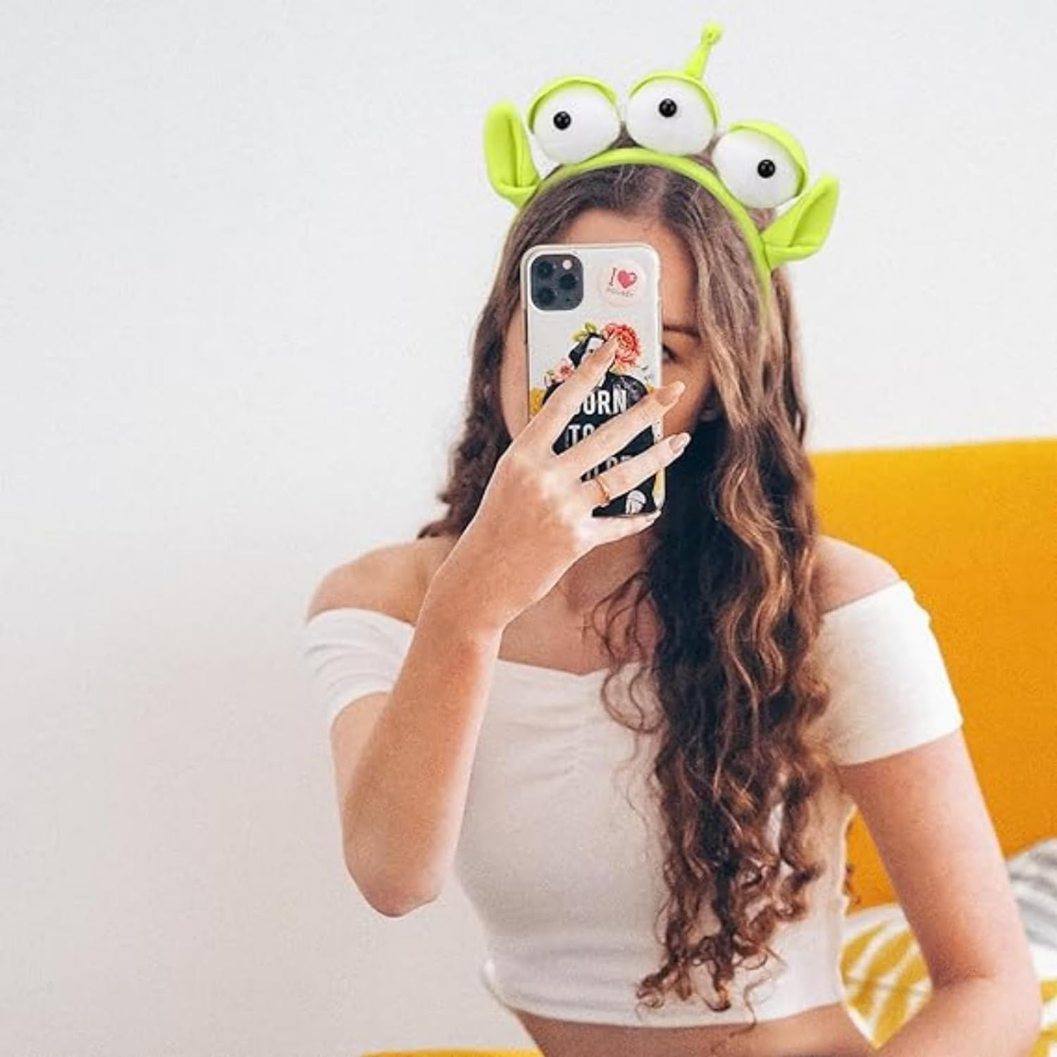 Three-Eyed Alien Monster Headband - Stretchy Cute Eyeball Hair Accessory for Themed Party, Cosplay, Halloween - Fun Costume for Girls and Kids