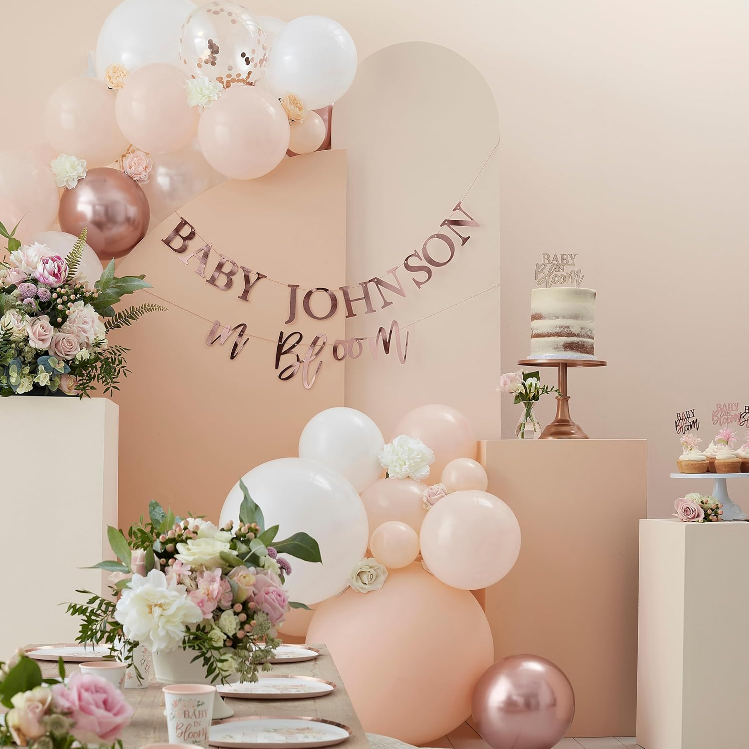 Ginger Ray Baby in Bloom Blush and Rose Gold Customisable Baby Shower Photobooth Frame image number 2