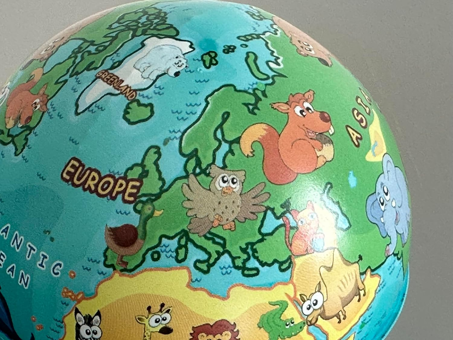 EXERZ 10CM Mini Globe (Wild Animal), with Pencil Sharpener Build in - English Map image number 1