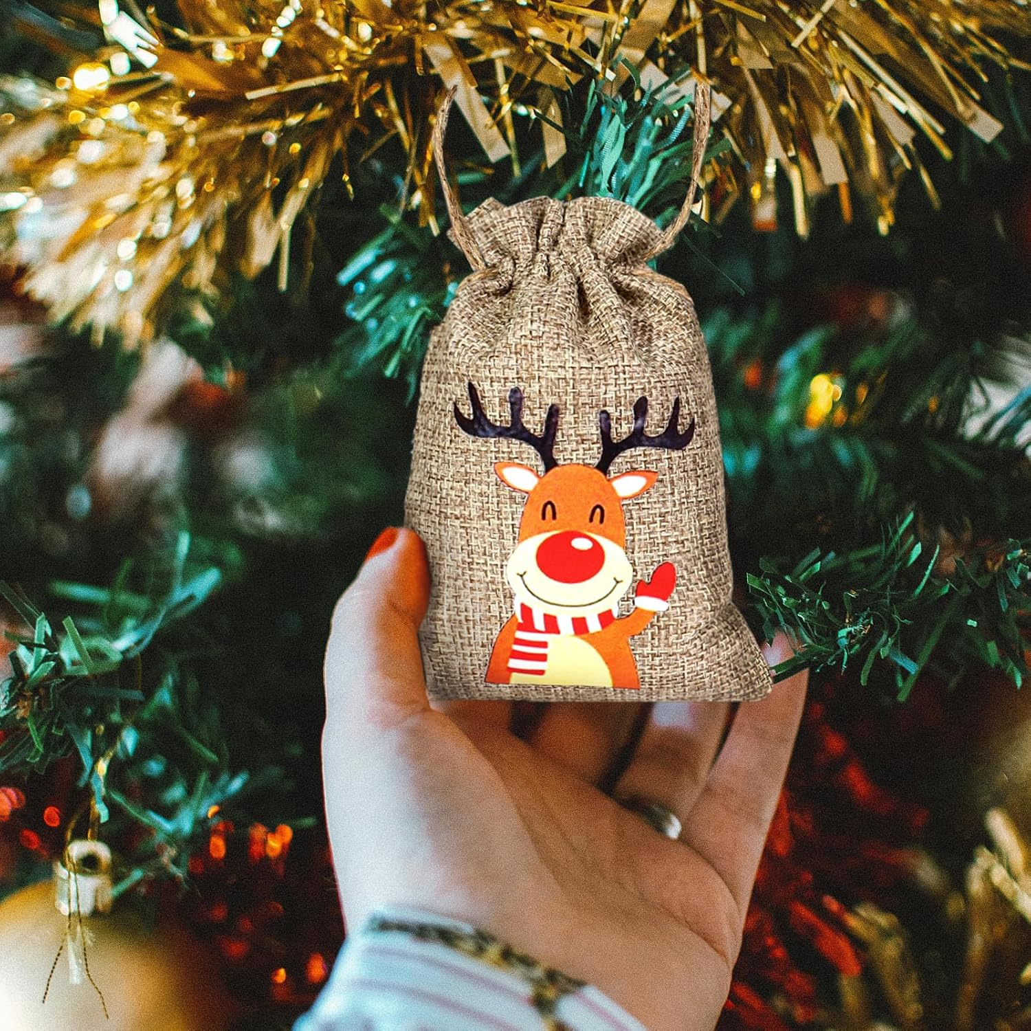 12 Pack Christmas Linen Bags, 10 X 15 Cm Bags, Candy Goodie Treat Bags, Drawstrings Burlap Bags for X&lsquo;Mas Party, Reusable Wrapping Bags (12 DESIGNS) image number 1