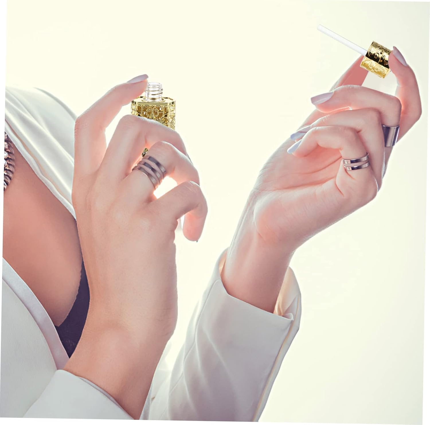 Anneome 3Pcs Hollow Flower Engraved Essential Oil Bottle Vintage Decorative Perfume Dispenser for Travel and Daily Use Leak Liquid Storage Container Elegant Finish image number 2