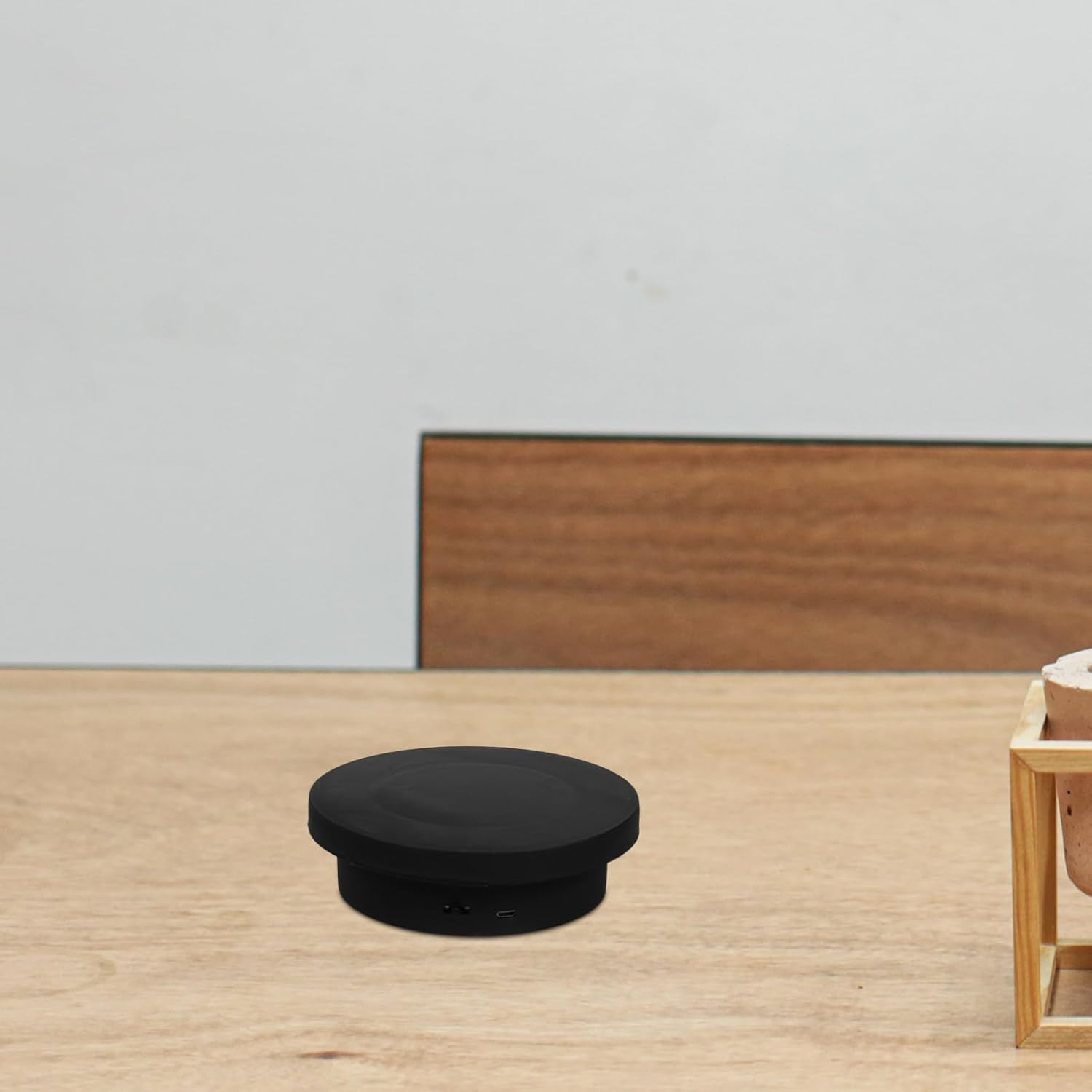 SOLUSTRE Motorized Rotating Turntable Display Stand Display Stands for Shopping Malls Studios - Black image number 2