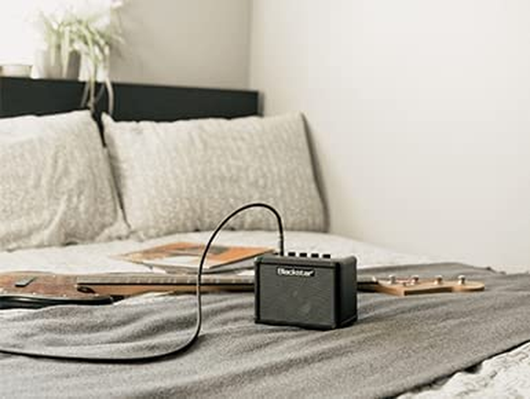 Blackstar FLY-3BASS Fly-3 Bass Portable Battery Powered Bass Amplifier image number 5