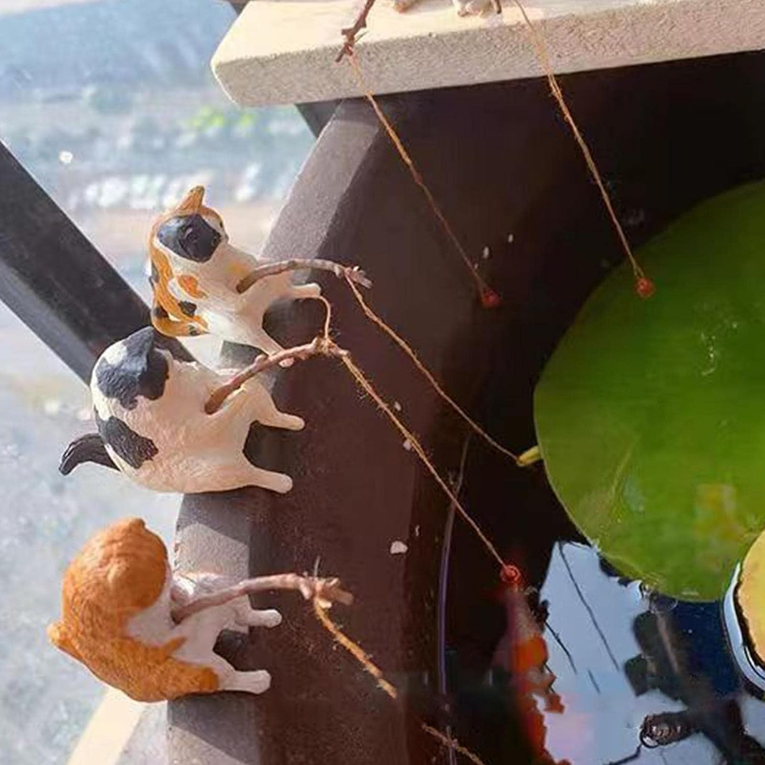 Cat Fishing Statue, Cat Sculpture Sitting Fishing, Cute Cat Figurine Fish Tank Decorations, Resin Ornament Decor for Garden image number 1