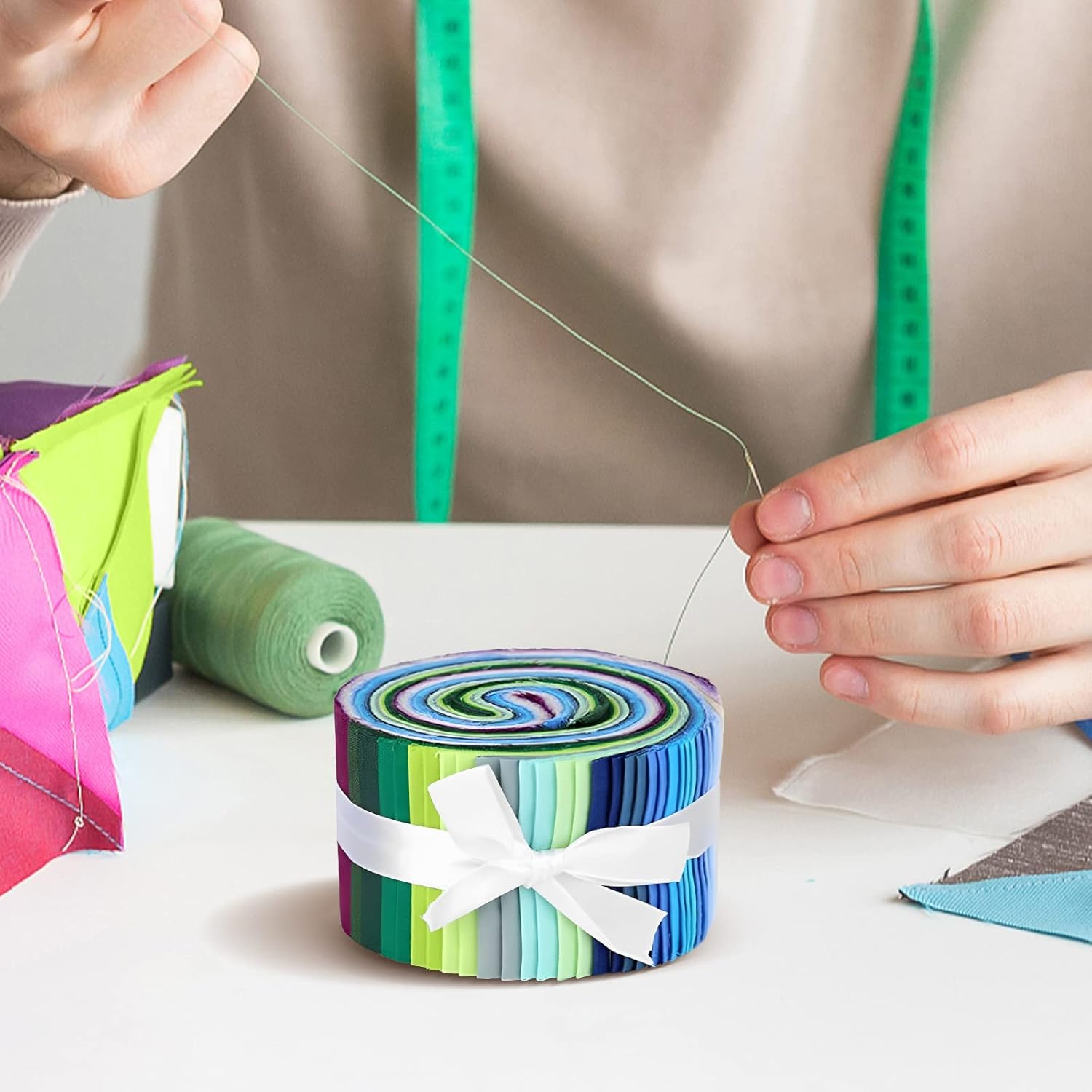 F Fityle 36 Pieces Jelly Fabric Roll 2.5 Inch Roll up Fabric Quilting Strips Floral Printed Craft Fabric Bundle Precut Patchwork with Assorted Patterns - Pure Color image number 4