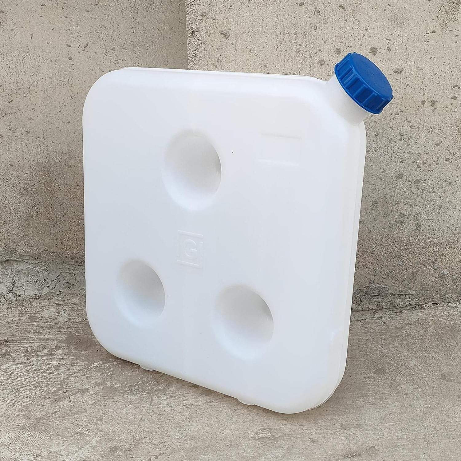 Car Heater Gasoline Tank 10L Plastic Fuel Tank Oil Gasoline Tank with Mounting Hole Thicken Material Durable Fits for Caravan Truck Car image number 6