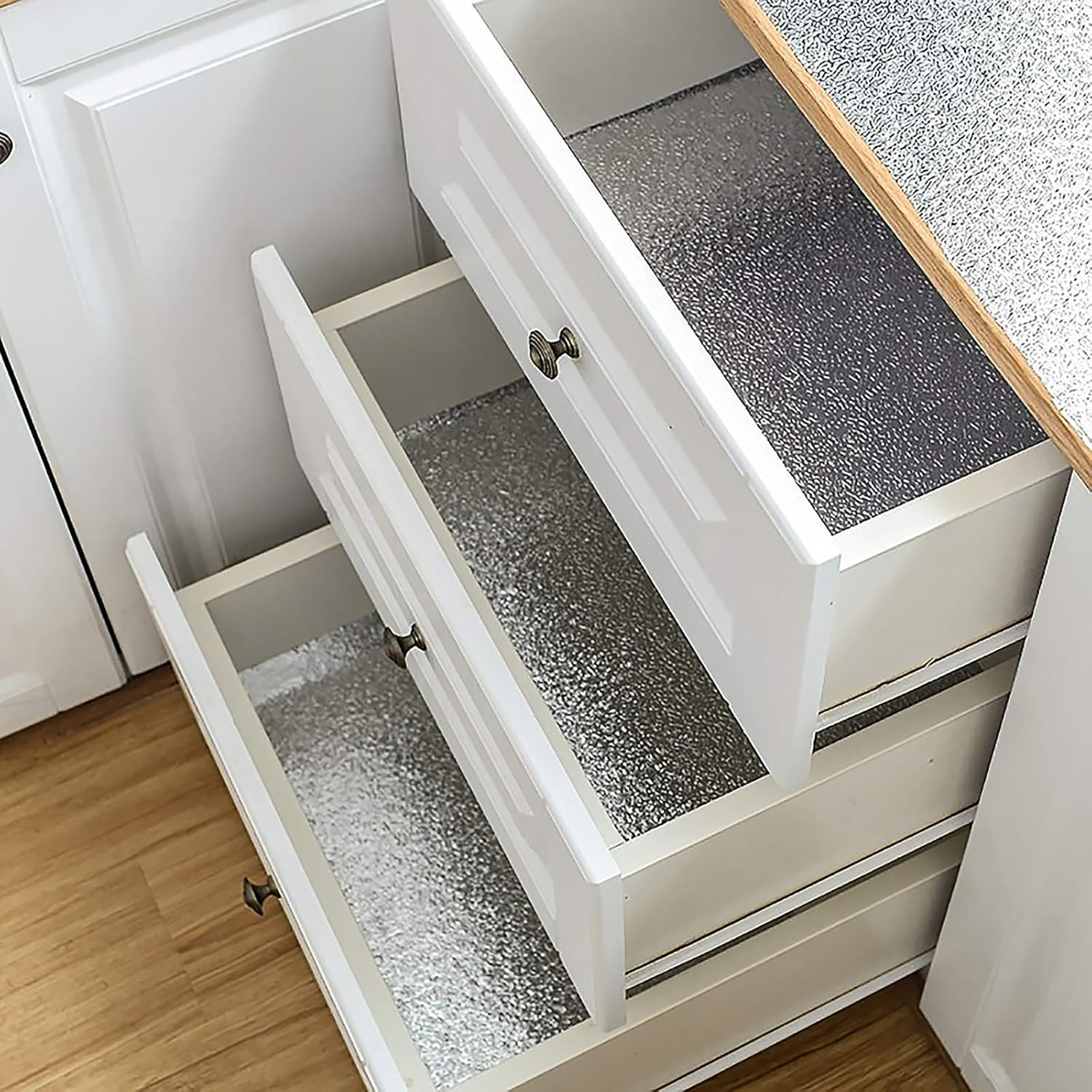 VEELIKE 15.7''X708'' Kitchen Oil-Proof Waterproof Backsplash Wall Stickers Roll Aluminum Foil Self Adhesive Peel and Stick Contact Paper Heat Resistant for Countertops Drawer Liner Shelf Liner image number 4