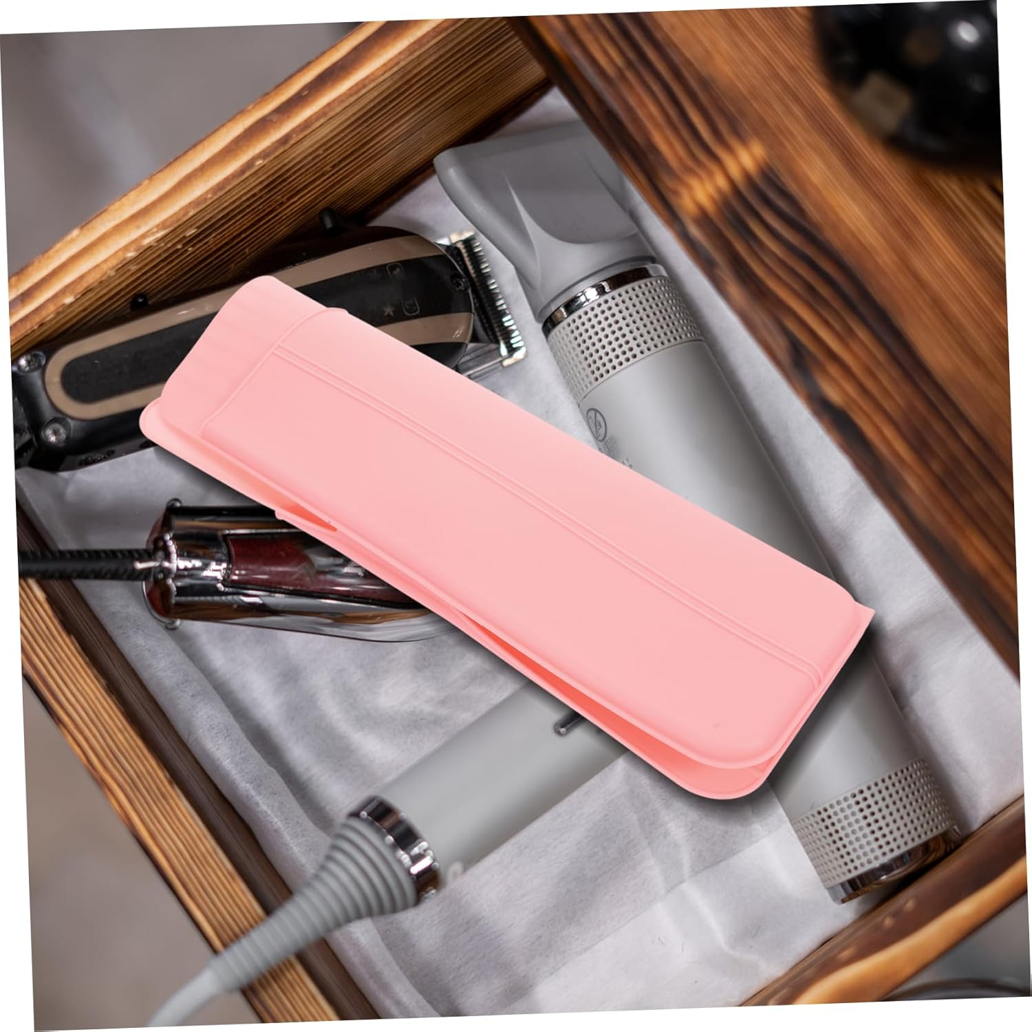 Silicone Travel Curling Iron Holder Heat-Resistant Pouch for Hair Styling Tools Compact Design for Easy Storage Go Use for Curling Wands and Straighteners image number 3