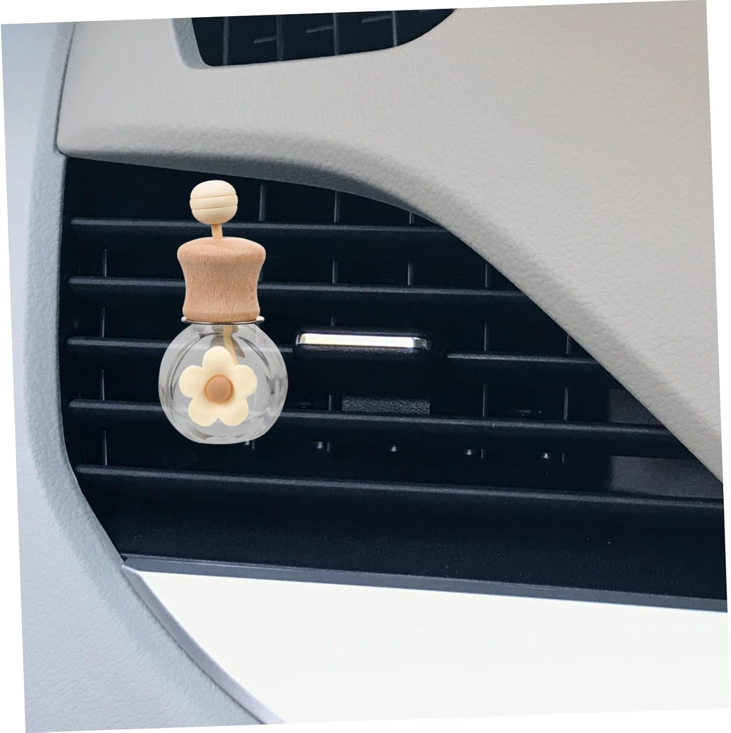 Essential Oil Sprayer Dispenser Car Perfume Diffuser Bottle Refillable Car Air Freshener Empty for Auto Interior