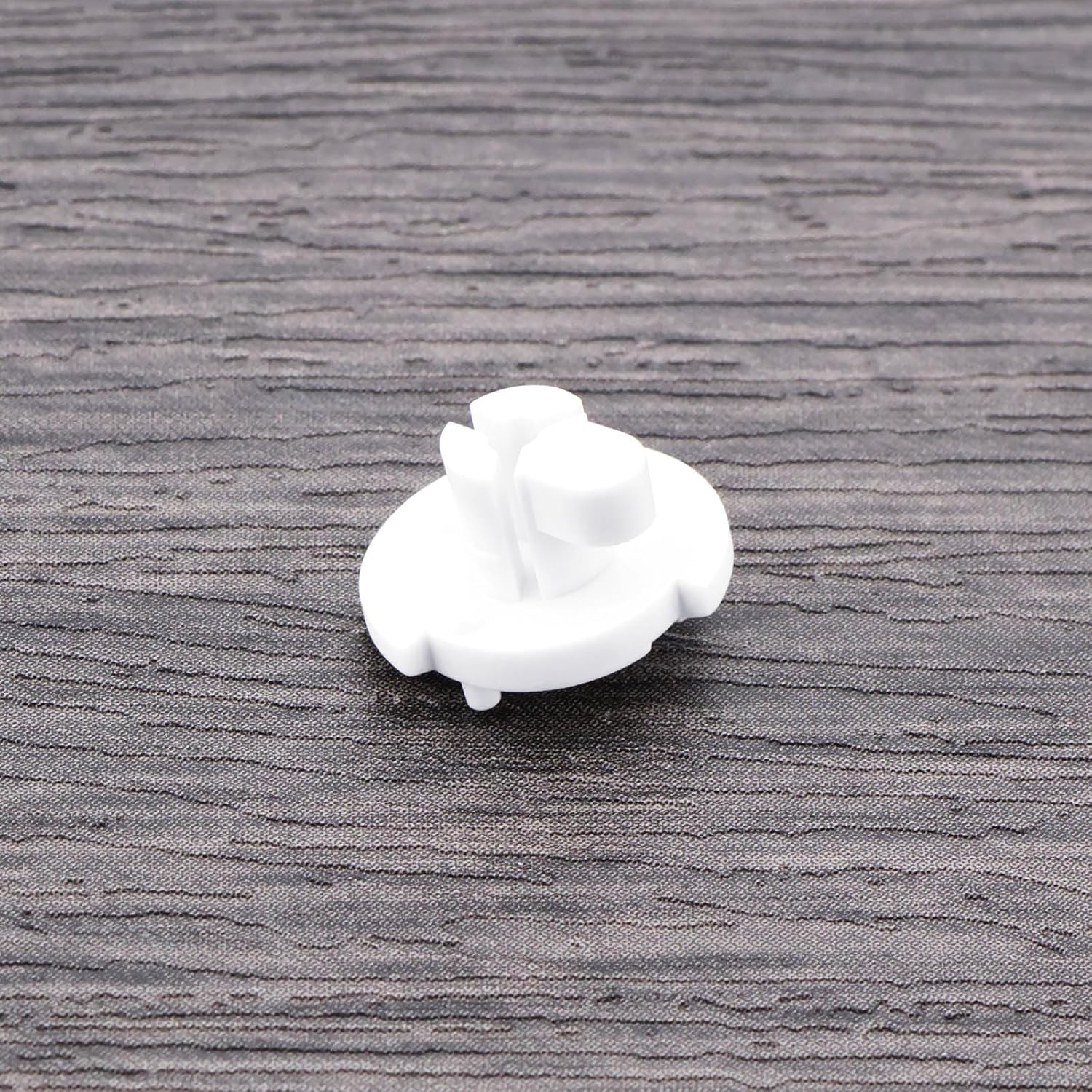 4Pcs Fridge Vent Clip Vent Closing Turnbuckle Clip 295176601 Compatible with Dometic L100 L200 White Closing Locking Screw Clip for Motorhome or Caravan image number 4