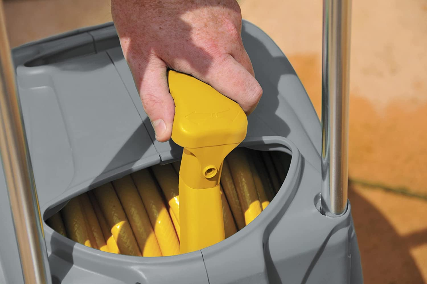 Hozelock 2416R0000 Compact Hose Cart image number 4