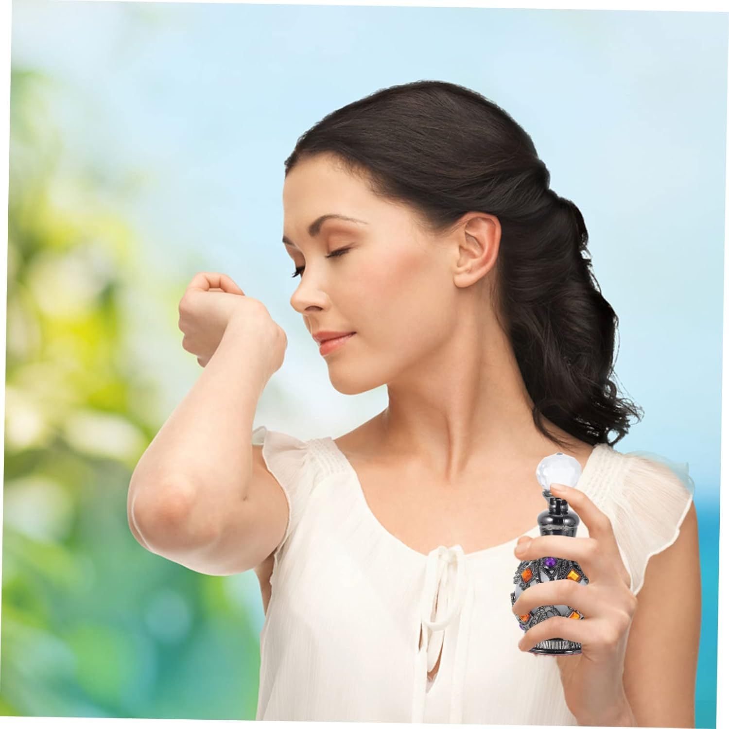 15Ml Vintage Black Sphere Essential Oil Bottle Perfume Storage Bottle Portable Glass for Travel and Decoration