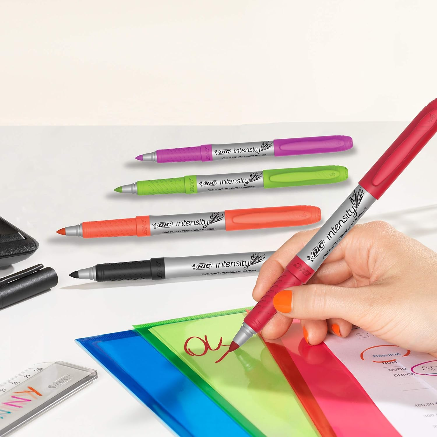 BIC Mark-It Permanent Marker, Fine Point, Red, 12 Markers, GPM11-RED image number 3