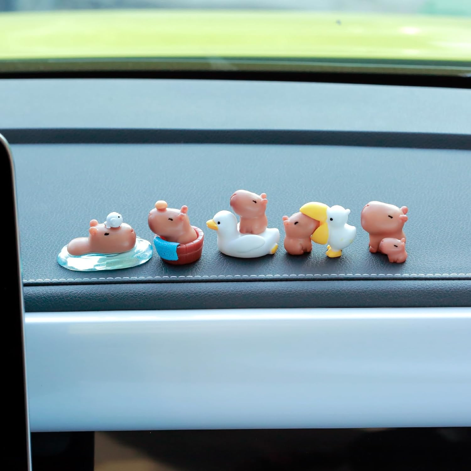 YGMONER 9 Pcs Mini Capybara Car Dashboard Figurine Decoration Cute Car Interior Ornaments, CDD439 image number 1