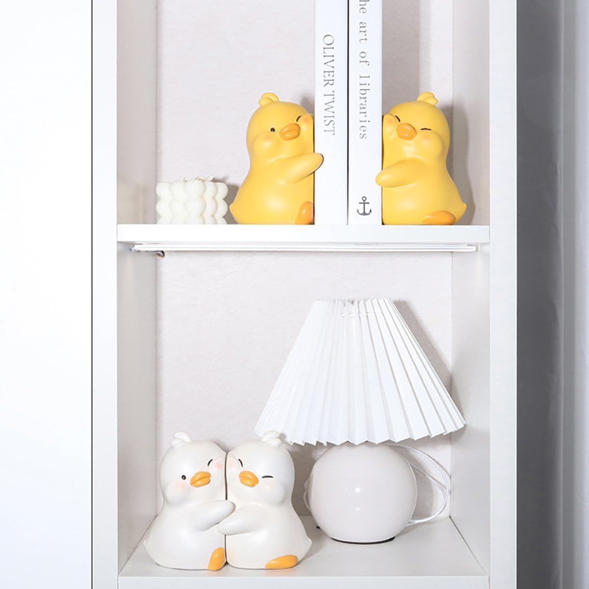 Cute Hug Ducks Decorative Bookends, Unique Book Ends to Hold Books Creative Resin Book Holder Stopper for Home Office Desk Bookshelf Decoration - Penguin image number 5