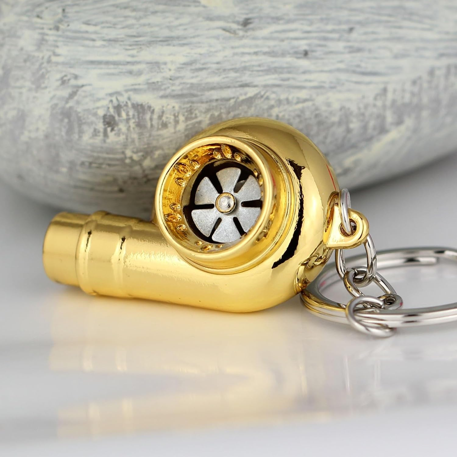 Car Turbo Keychain, Creative Metal Spinning Turbocharger Key Fob, Universal Vehicle Part Keychain Key Ring Decoration - Golden image number 3