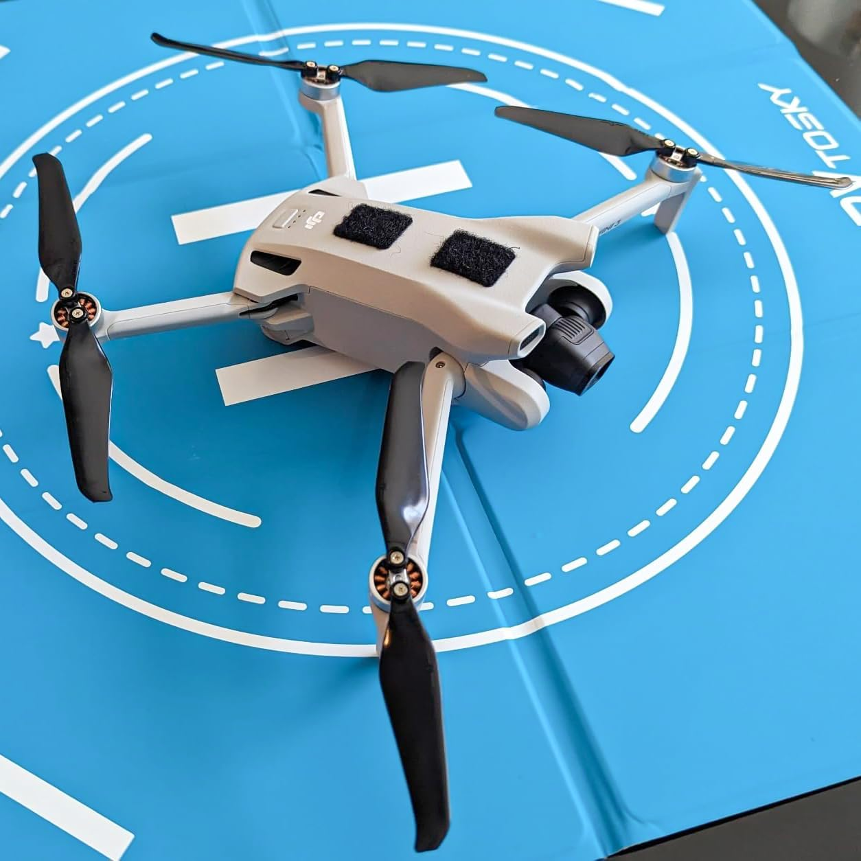 Master Airscrew Stealth Propellers for DJI Mini 3 - Black, 4 Propellers in Set - Blue image number 4