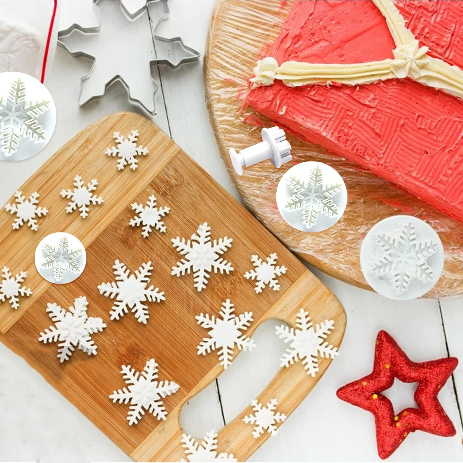 Christmas Cake Decorating Tools, 9Pcs Christmas Plunger Cookie Cutters Snowflake Cake Plunger Cutter, Christmas Holly Leaves Cookie Cutter Snowflake Cake Decorating Tools for Baking,Cake Decorations