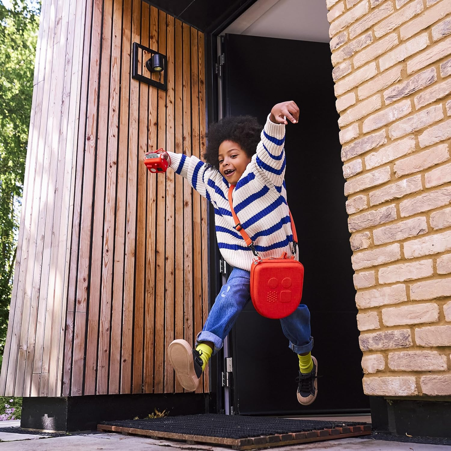 Yoto Thomas & Friends&trade; the Steam Team Collection &ndash; 6 Kids Audio Cards for Use with Player & Mini All-In-1 Audio Player, Screen-Free Listening with Fun Playtime, Bedtime & Travel Stories, Ages 2+ image number 2