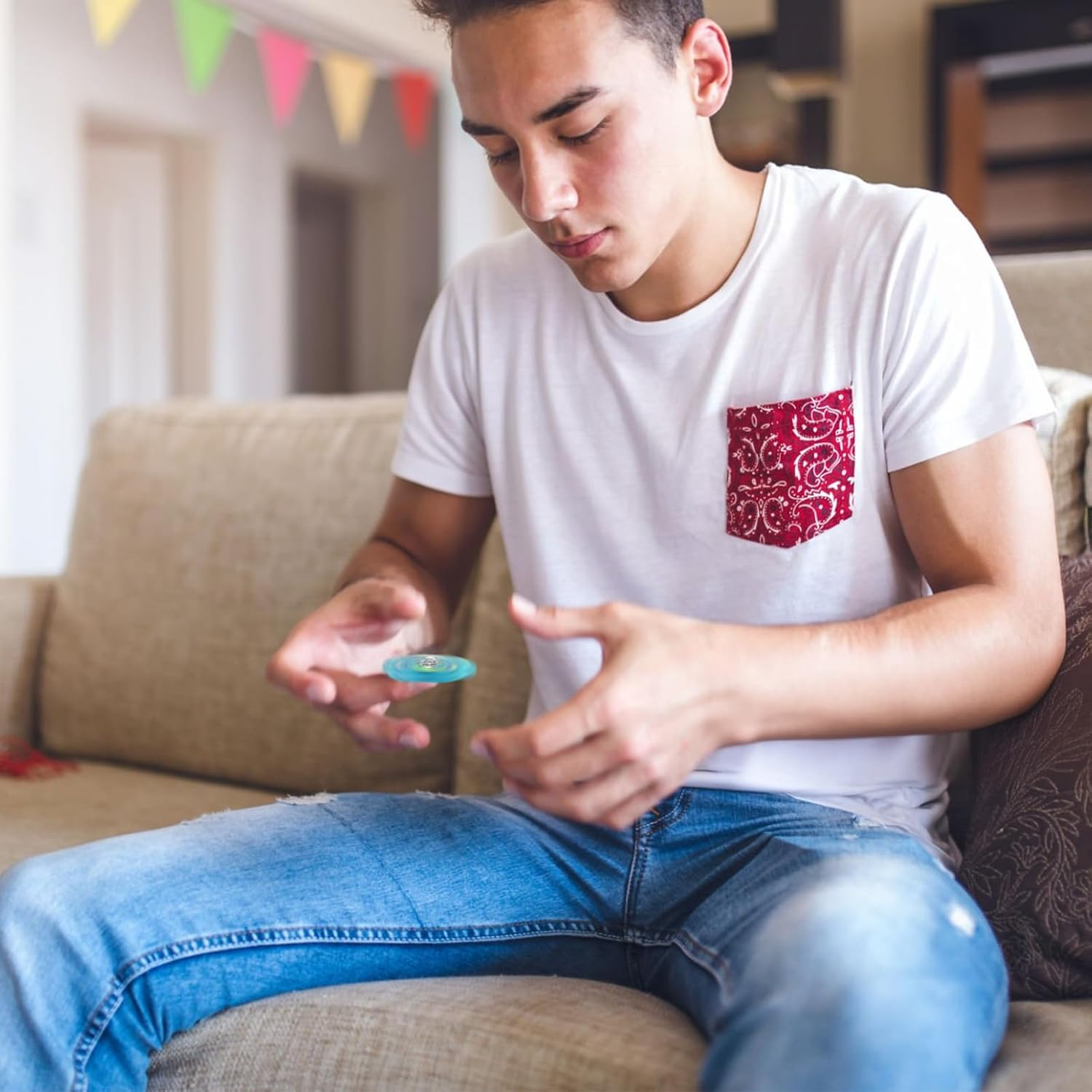 Plastic Fidget Spinners, 10 PCS Mini Fidget Toys for Party Gift, Classroom Reward, Goodie Bag Stuffers (Assorted Styles) image number 3