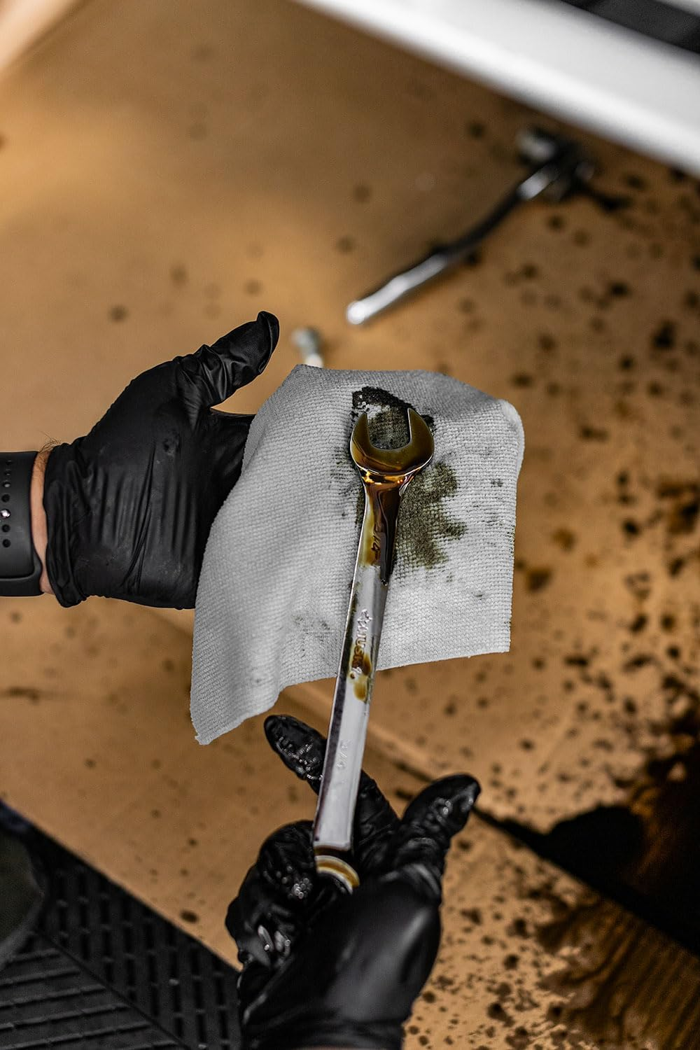 The Rag Company - Rip N' Rag Multi-Purpose Reusable Microfiber Towels for Home, Office, Garage, RV and More - 30 Count Roll - Premium 70/30 Blend - 200Gsm image number 1