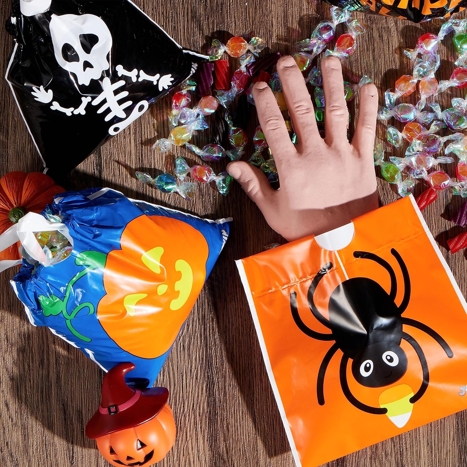 JOYIN 96 Pcs Halloween Drawstring Treat Bags for Trick-Or-Treating, 6"X6" Halloween Goodie Candy Bags, Classroom Party Favor Supplies image number 4