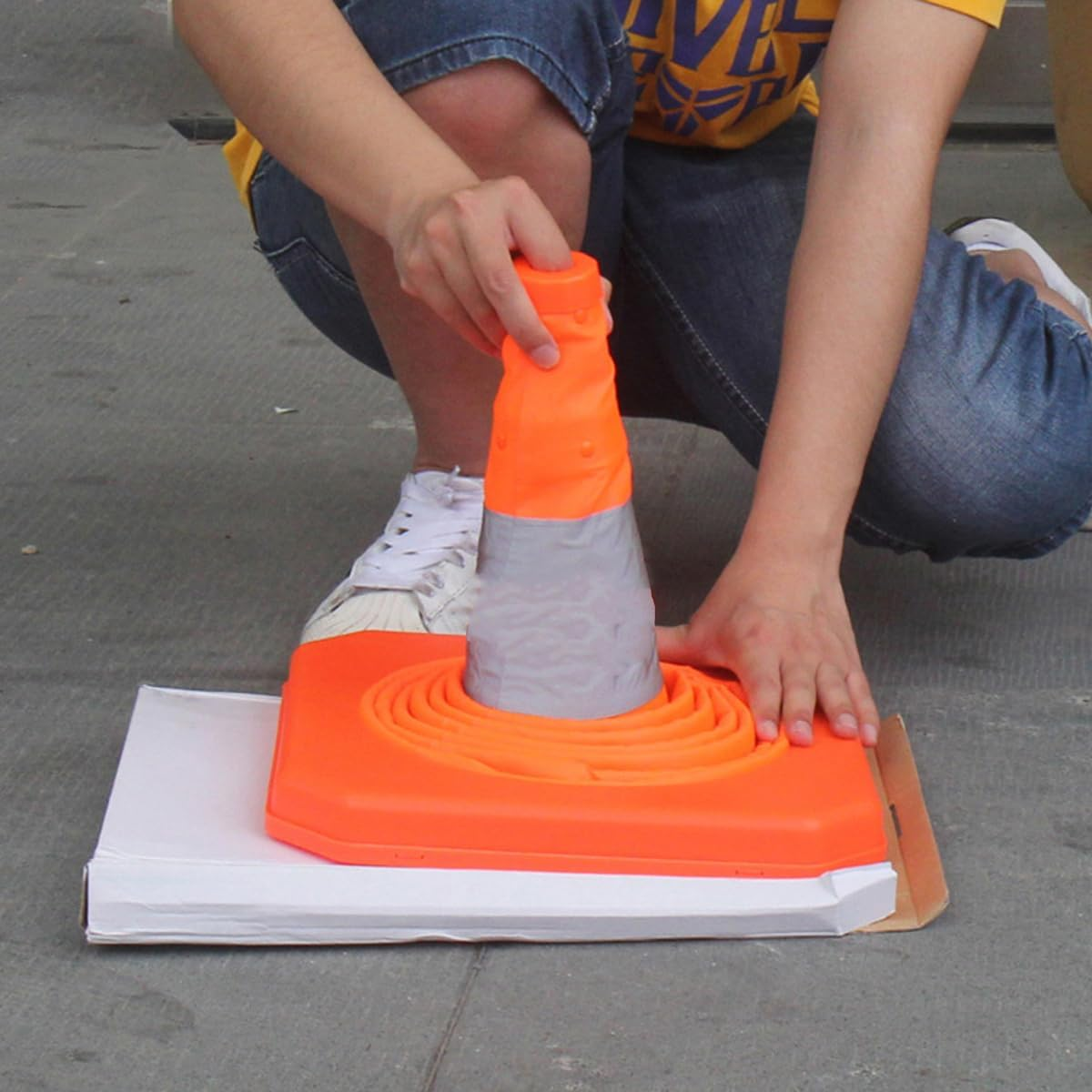 AIMALL 1Pcs Collapsible Traffic Cones, Reflective Road Parking Cones, Sizes 11.8 to 27.5 Inches High Visibility Cones for Driving and Road Safety, Easy Storage and Durable image number 2