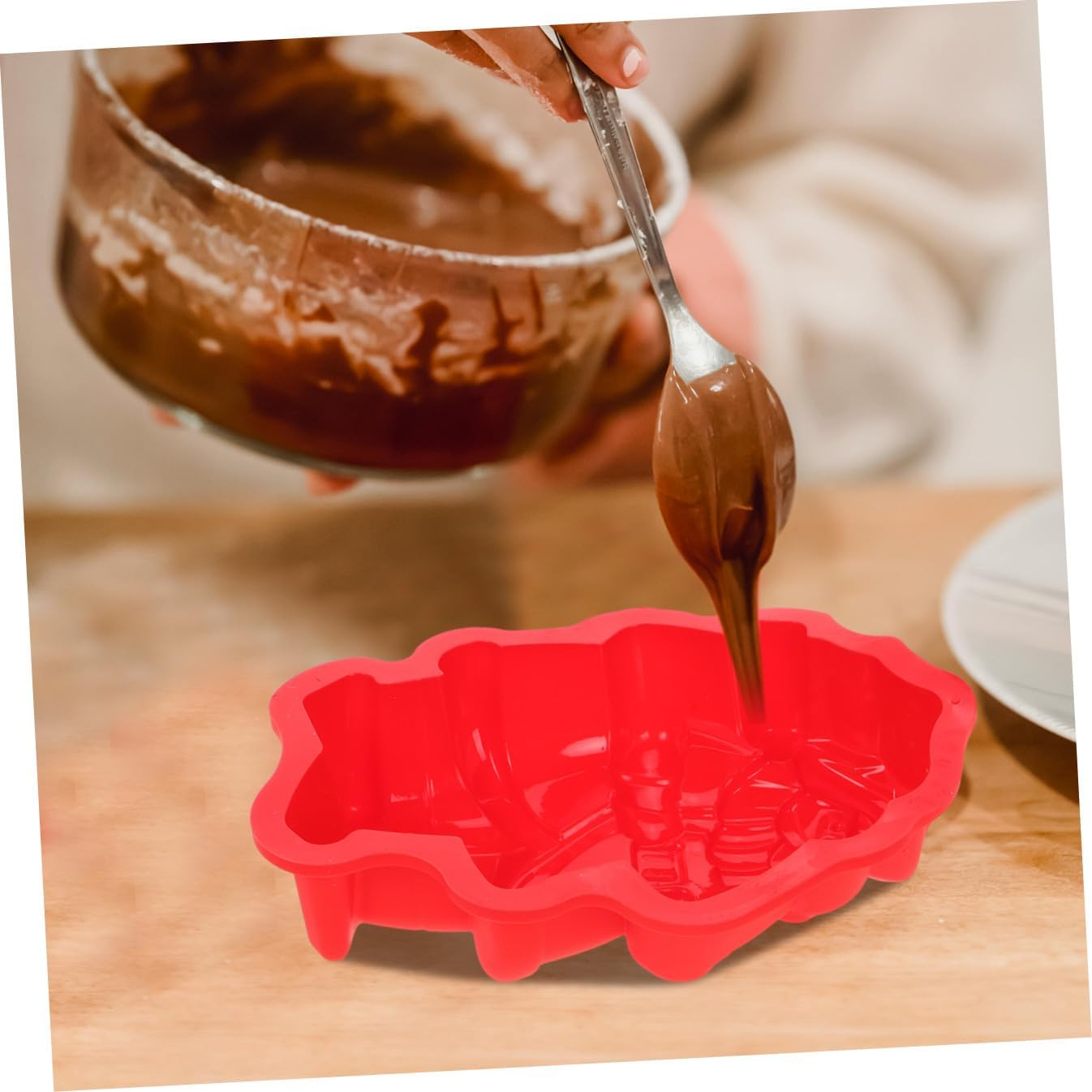 Amosfun Santa Claus Silicone Baking Mold for Christmas Cookies DIY Cake Decorating Tools Fondant Molds for Holiday Desserts Random Color image number 6