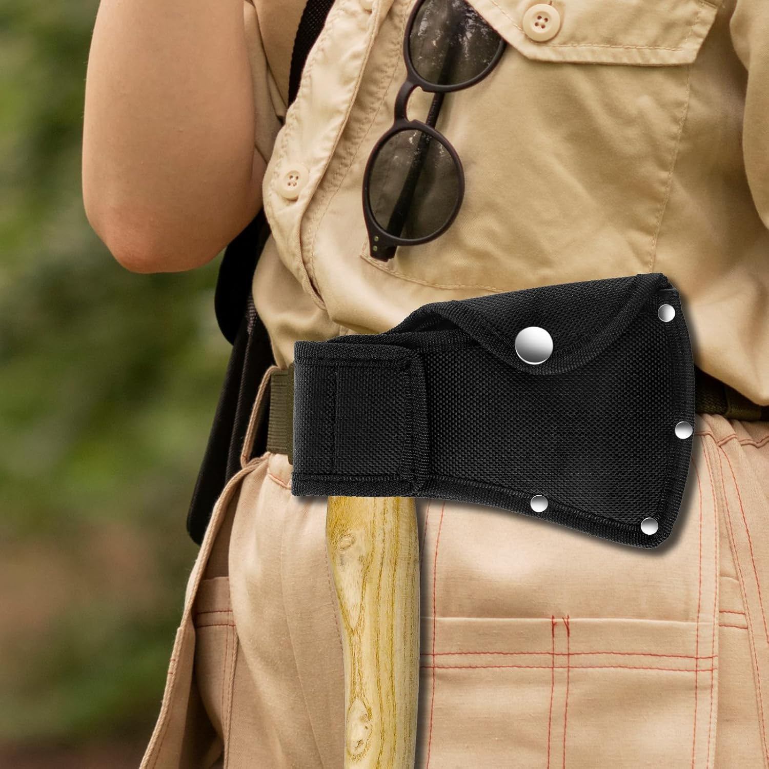 Teaaha Hatchet Sheath Leather Small Axe Head Cover for 0.88 to 1-1/4Lb Axe, Double Snap Hatchet Blade Protector Hatchet Cover Portable for Camping Lover Outdoor Camping Blade Protection, Black image number 2