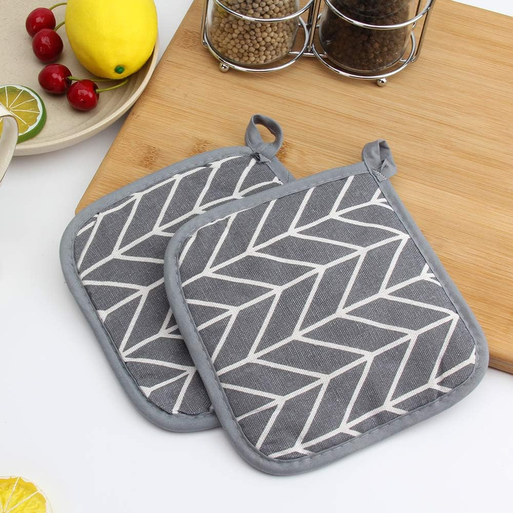 4 Pieces Extra Large Cotton Pot Holders and Oven Gloves Set, Heat Resistant Square Handles, Ideal for Cooking, Baking and Kitchen Use image number 6