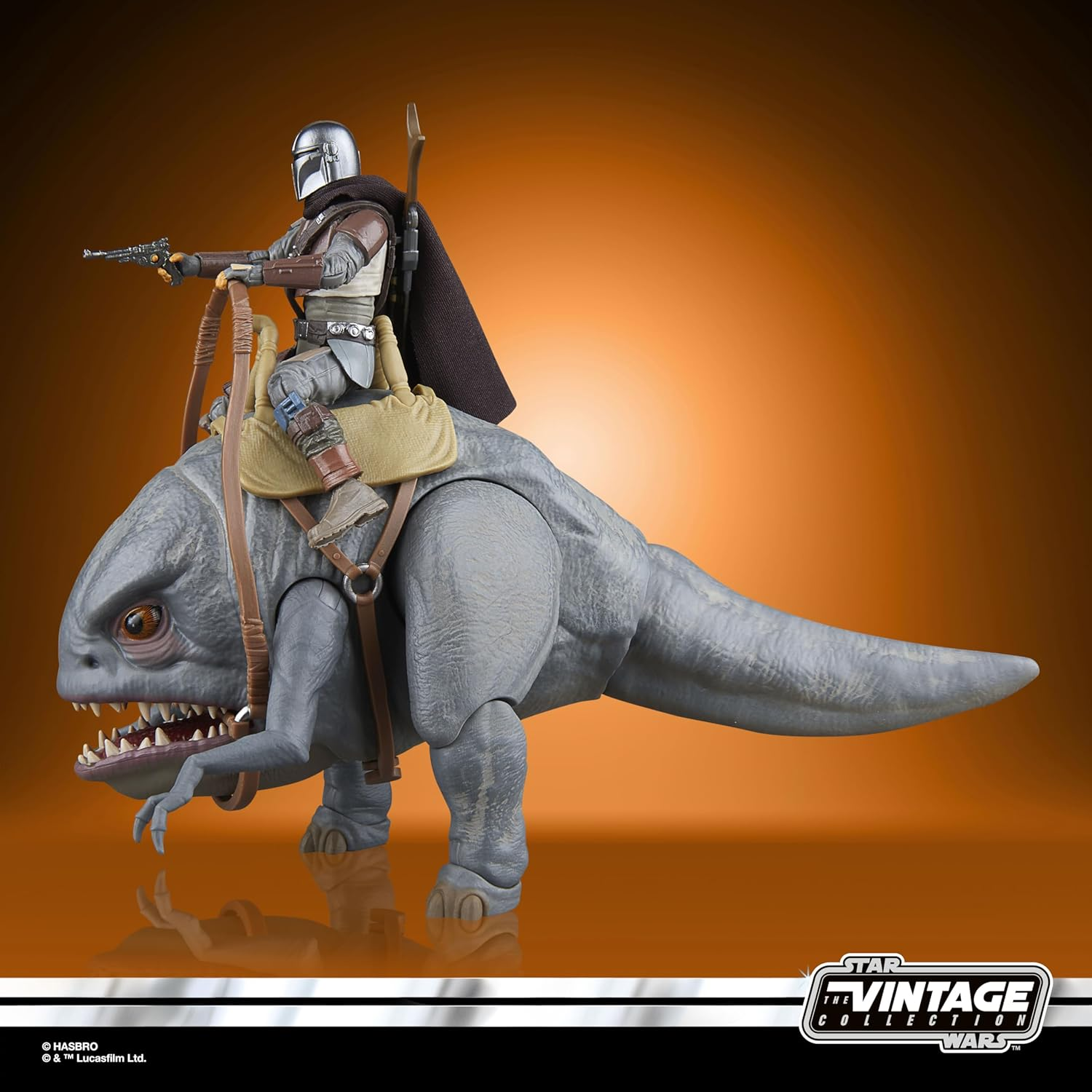 Star Wars the Vintage Collection Blurrg & the Mandalorian, Star Wars: the Mandalorian 3.75 Inch Collectible Action Figure 2-Pack image number 3