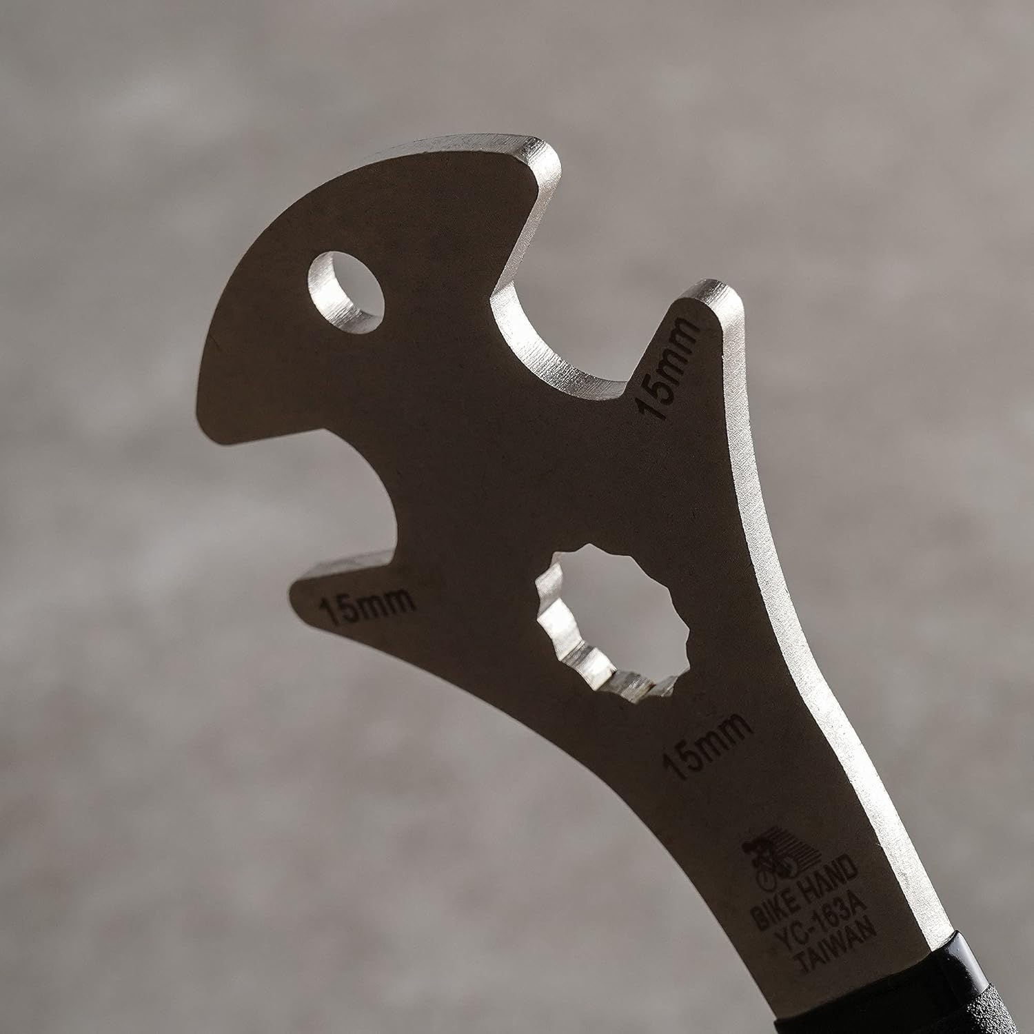 BIKEHAND Bicycle Bike Pedal Wrench Extra Heavy Duty Handle - Great Road Mountain Bike Pedal Removal Tool Spanner - 15Mm - Angled image number 1