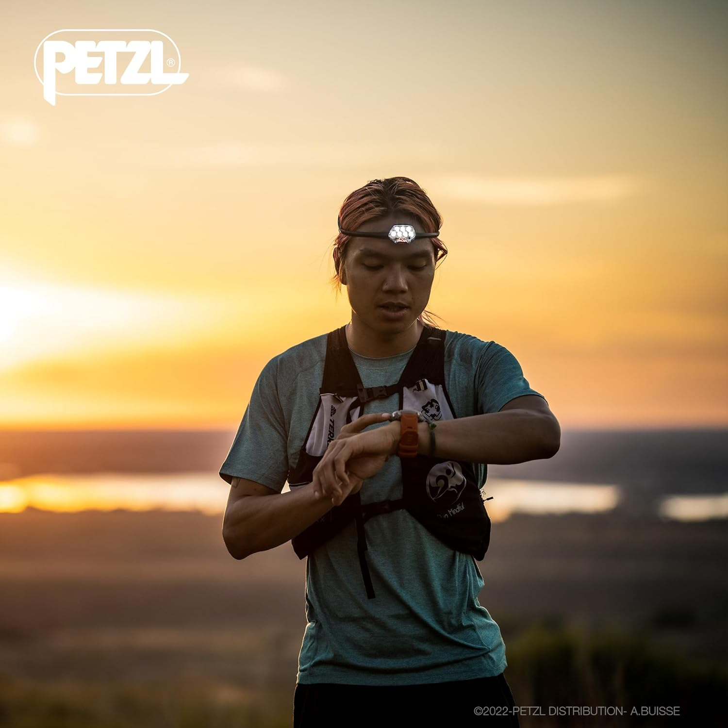 PETZL - IKO Headlamp - Unisex, Black, One Size image number 1